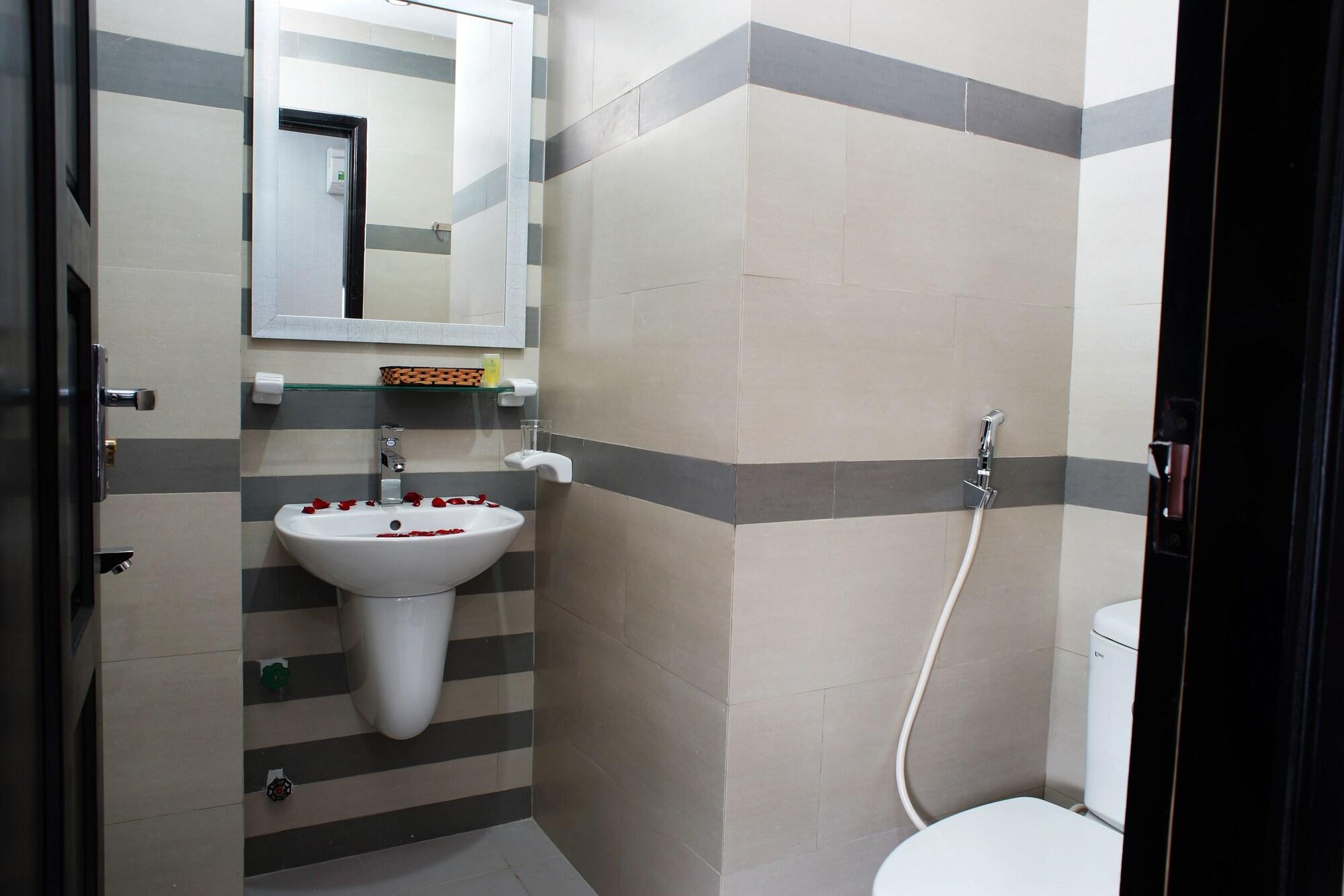 ฮานอย บลู โฮเทล ดานัง Hotel ภายนอก รูปภาพ